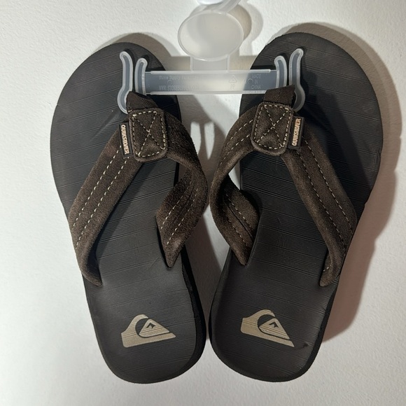 Quicksilver Carver Suede Brown Boys Sandals Size 2 - Picture 1 of 5